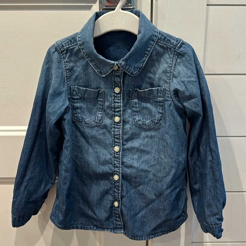 Worn twice….Baby Gap - size 5 toddler, Jean button down shirt